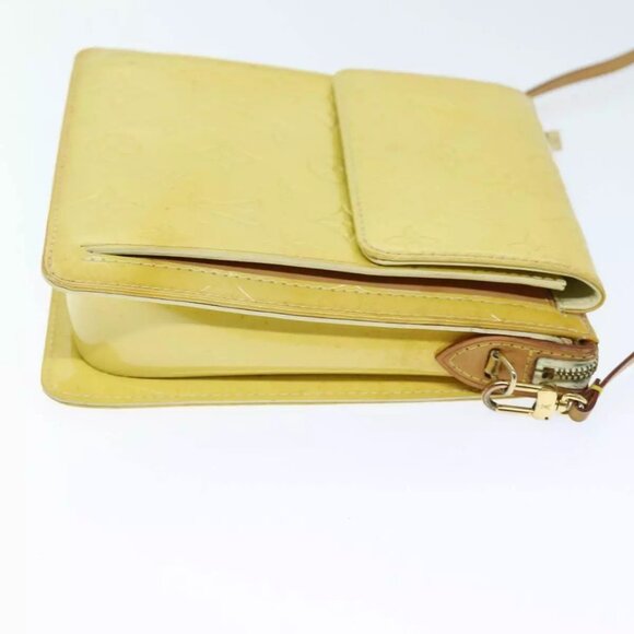LOUIS VUITTON Monogram Vernis Motto Pouch Lime Yellow - Picture 14 of 16